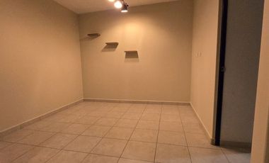 Renta de casa remodelada en Sonterra, Querétaro