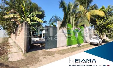 CASA CON SOLAR EN ZONA URBANIZADA, TUXPAN, NAYARIT.