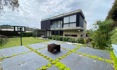 CASA EN ARRIENDO UBICADA EN EL POBLADO SECTOR ALTO DE PALMAS