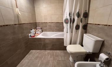 ALQUILER CASA  CASTELAR