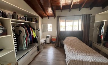 ALQUILER CASA  CASTELAR