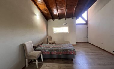 ALQUILER CASA  CASTELAR