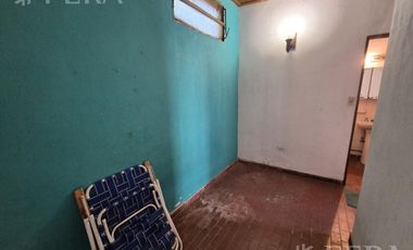 Venta casa 4 ambientes con cochera en Wilde