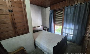 Venta casa 4 ambientes con cochera en Wilde