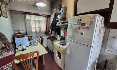 Venta casa 4 ambientes con cochera en Wilde