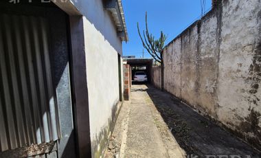 Venta casa 4 ambientes con cochera en Wilde