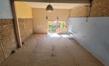 Terreno en venta en Lomas del Cuatro | 237 m² con construcción en obra gris