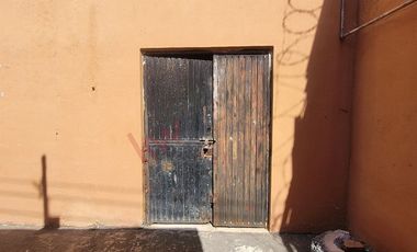 Terreno en venta en Lomas del Cuatro | 237 m² con construcción en obra gris