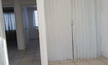 Mitad del Mundo, Casa en Conjunto San Eduardo, Vía a Calacalí