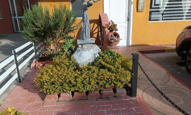 Mitad del Mundo, Casa en Conjunto San Eduardo, Vía a Calacalí