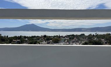 DEPARTAMENTO EN VENTA 4o NIVEL EN JOCOTEPEC CON ROOF TOP PRIVADO