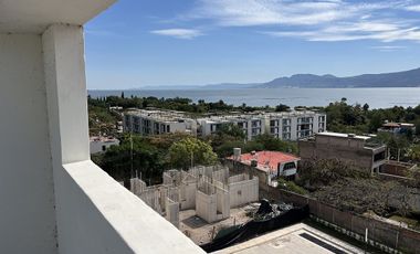 DEPARTAMENTO EN VENTA 4o NIVEL EN JOCOTEPEC CON ROOF TOP PRIVADO