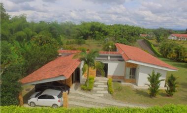 ALQUILER CASA CAMPESTRE LA TEBAIDA QUINDIO