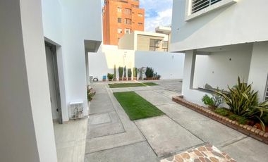 SE ARRIENDA CASA DE 3 HABITACIONES EN EL PRADO, SANTA MARTA