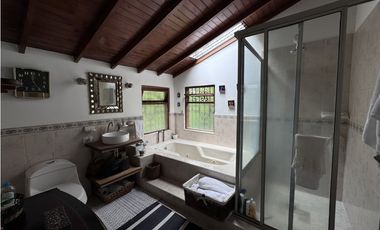 Venta de casa campestre en San Antonio de Prado