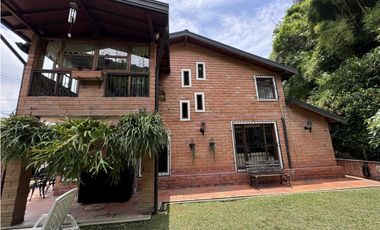 Venta de casa campestre en San Antonio de Prado