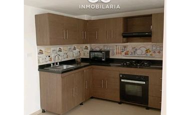 Se arrienda casa 2 pisos Barrio los robles