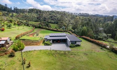Casa Finca Independiente en El Retiro, Vereda El Portento