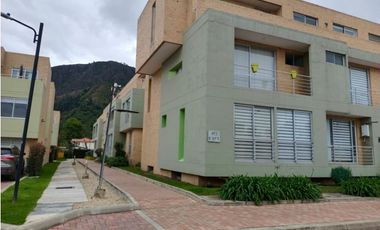 ARRIENDO APARTAMENTO CONJUNTO NATURA COTA  $1.700.000