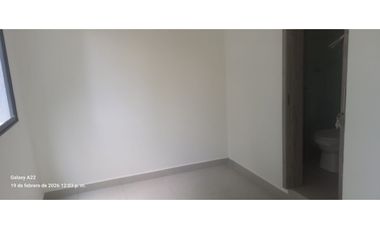 APARTAESTUDIOS / BASE AEREA / INCLUYE SERVICIOS / NORTE