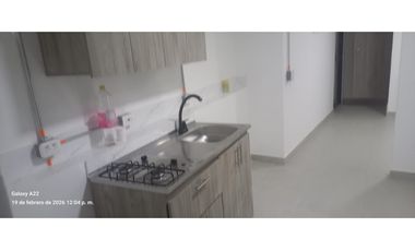 APARTAESTUDIOS / BASE AEREA / INCLUYE SERVICIOS / NORTE