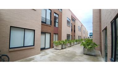 VENDO APARTAMENTO CONJUNTO CERRADO EN COTA