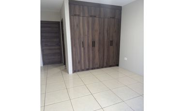 En venta casa en urbanizacion de lujo Manta