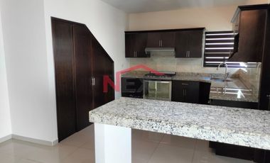 Casa en venta frente a parque en Privanzas del Campestre