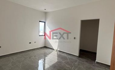 Venta Casa con 4 recamaras, una en planta baja y cocina integral incluida, Las Huertas Residencial, Arteaga