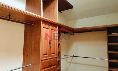 Casa en venta de 1 planta en calle privada