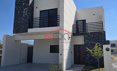 Casa en Venta Frente a parque