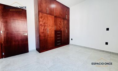 Casa en Fraccionamiento Lomas de Ahuatlán