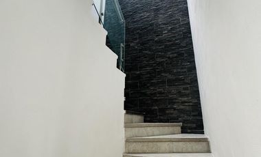 Casa en Fraccionamiento Lomas de Ahuatlán