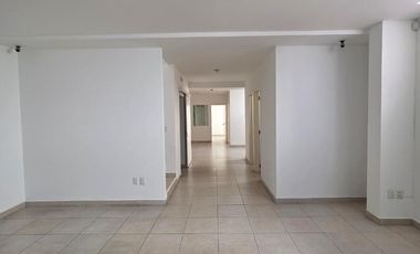 VENTA BODEGA COMERCIAL A UNA CUADRA DEL JARDIN DE SAN MARCOS BI