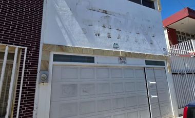 VENTA BODEGA COMERCIAL A UNA CUADRA DEL JARDIN DE SAN MARCOS BI
