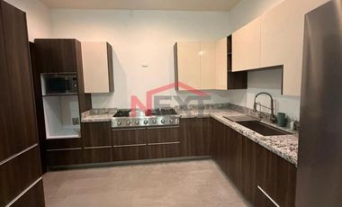 Casa en venta  de 4 Recámaras al Norte de Saltillo Totalmente Equipada