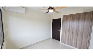 Apartamento Amoblado con Vista al Canal, Panamá Pacífico