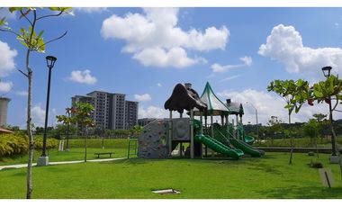 Apartamento Amoblado con Vista al Canal, Panamá Pacífico