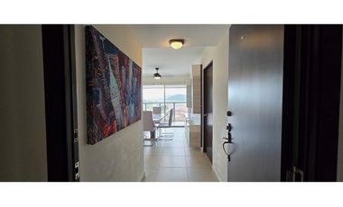 Apartamento Amoblado con Vista al Canal, Panamá Pacífico