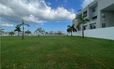 Se Vende Lote en Ocean Reef Island (800 m2)