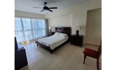 Se Alquila Apto.en Ave Balboa, Grandbay