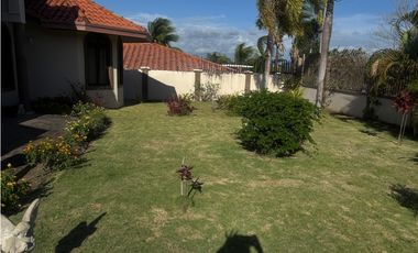 VENTA DE CASA 1700M EN EL HARINO SAN CARLOS SAN JOSE DE 3 HABITACIONES