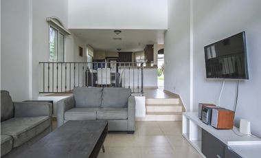 REMATE:VENTA DE CASA EN ANCON , PH TUCAN COUNTRY