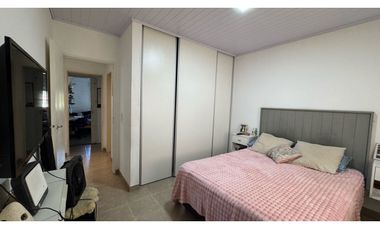 Venta depto 4 Amb Barrio cerrado Hogar obrero- Paso Del Rey