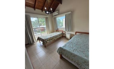 VENTA - 2 Casas 3 ambientes sobre gran lote, ideal renta - La Caleta