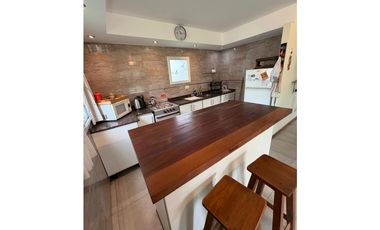 VENTA - 2 Casas 3 ambientes sobre gran lote, ideal renta - La Caleta