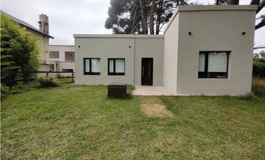 VENTA - 2 Casas 3 ambientes sobre gran lote, ideal renta - La Caleta