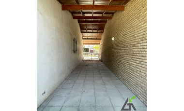 Casa Chalet Céntrico Calle 17 e/ Av. 26 y 28