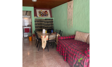 2 CASAS Calle 25 e/ 30 y 32