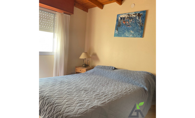 2 CASAS Calle 25 e/ 30 y 32